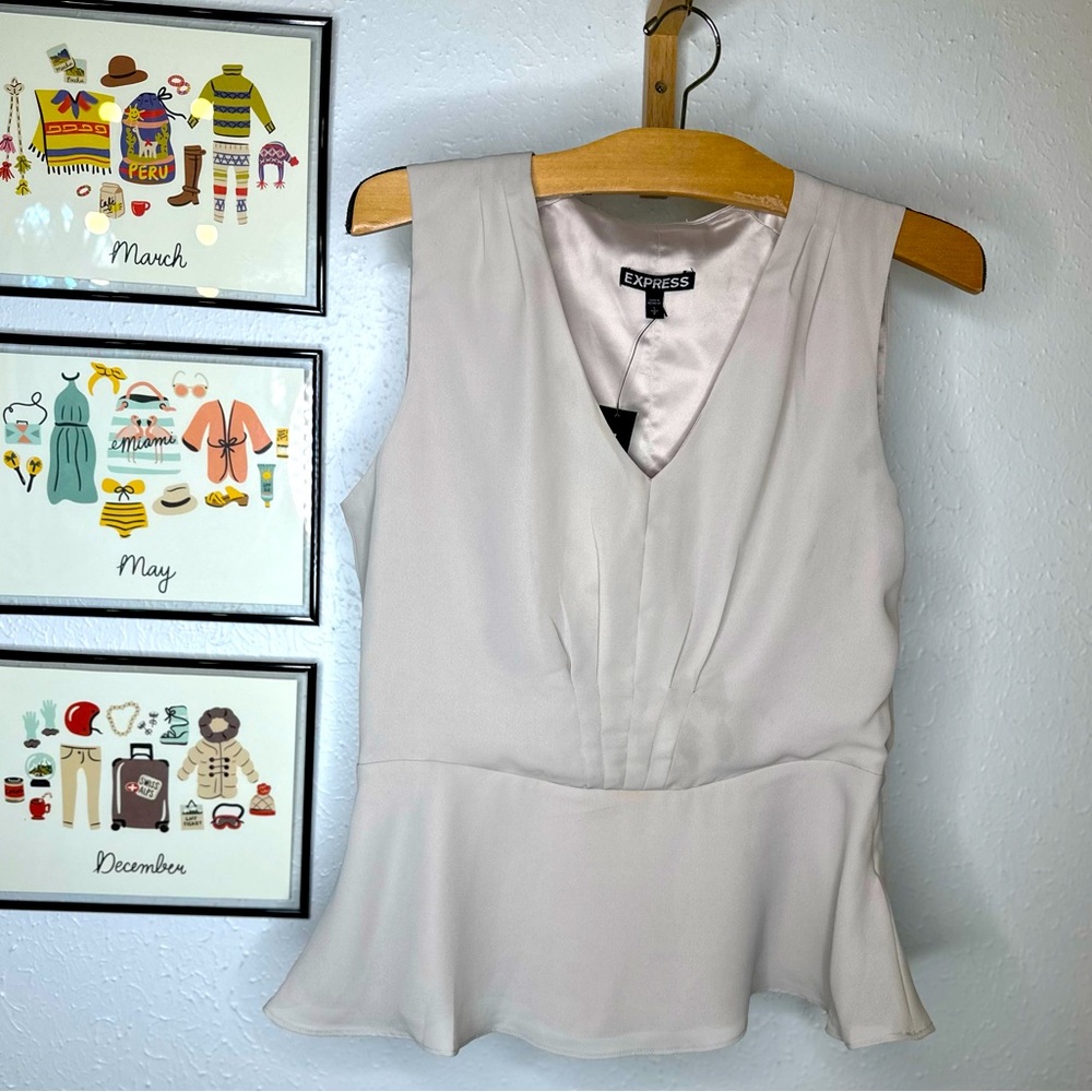 NWT Express peplum top Small